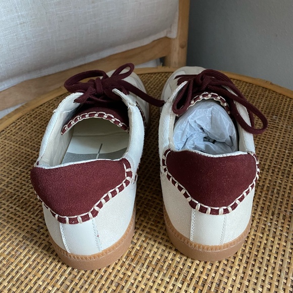 DOLCE VITA Notice Stitch Sneakers White Red Calf Hair SIZE 9 - Picture 5 of 6